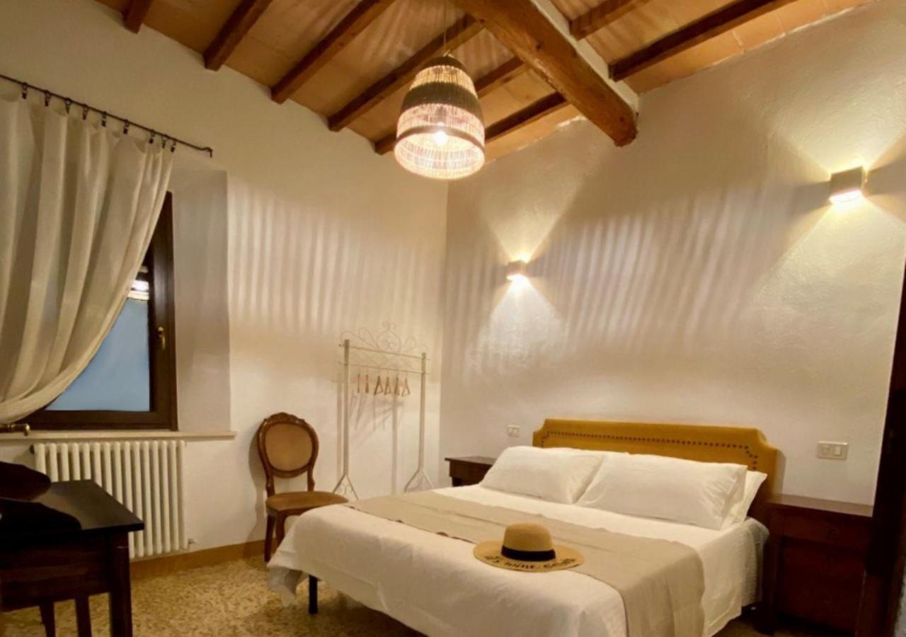 Apartamento Dimora Del Poggio - Charming Historic Centre - San Quirico dʼOrcia Exterior foto